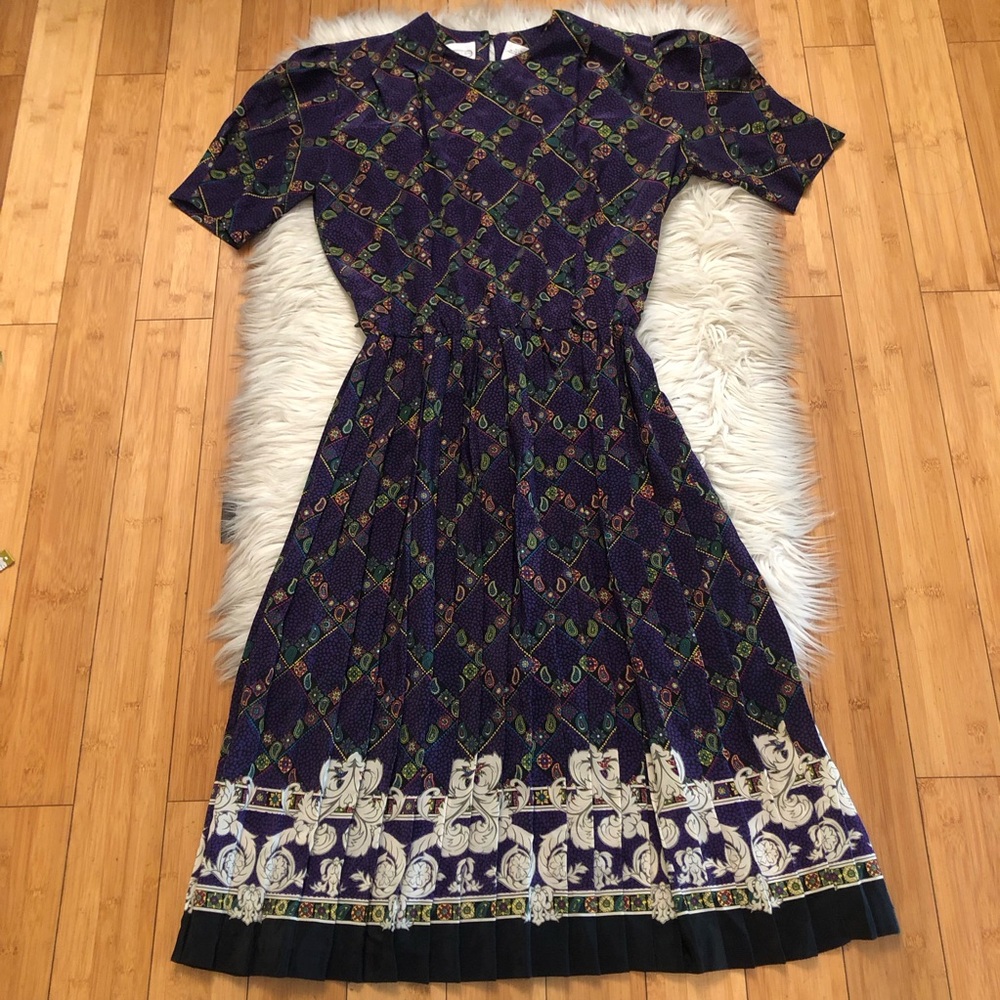 Vintage 70s 80s Liz Roberts Floral Paisley Geometric Pleated Purple Midi Dress 8